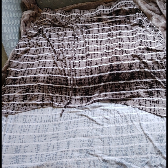 Torrid grey high low skirt - Picture 1 of 6